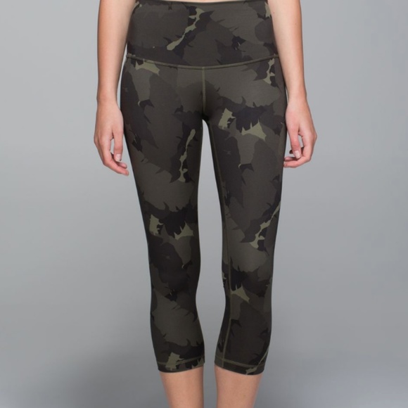 lululemon athletica Pants - Lululemon Wunder Under Crop II Palm Party Green 8